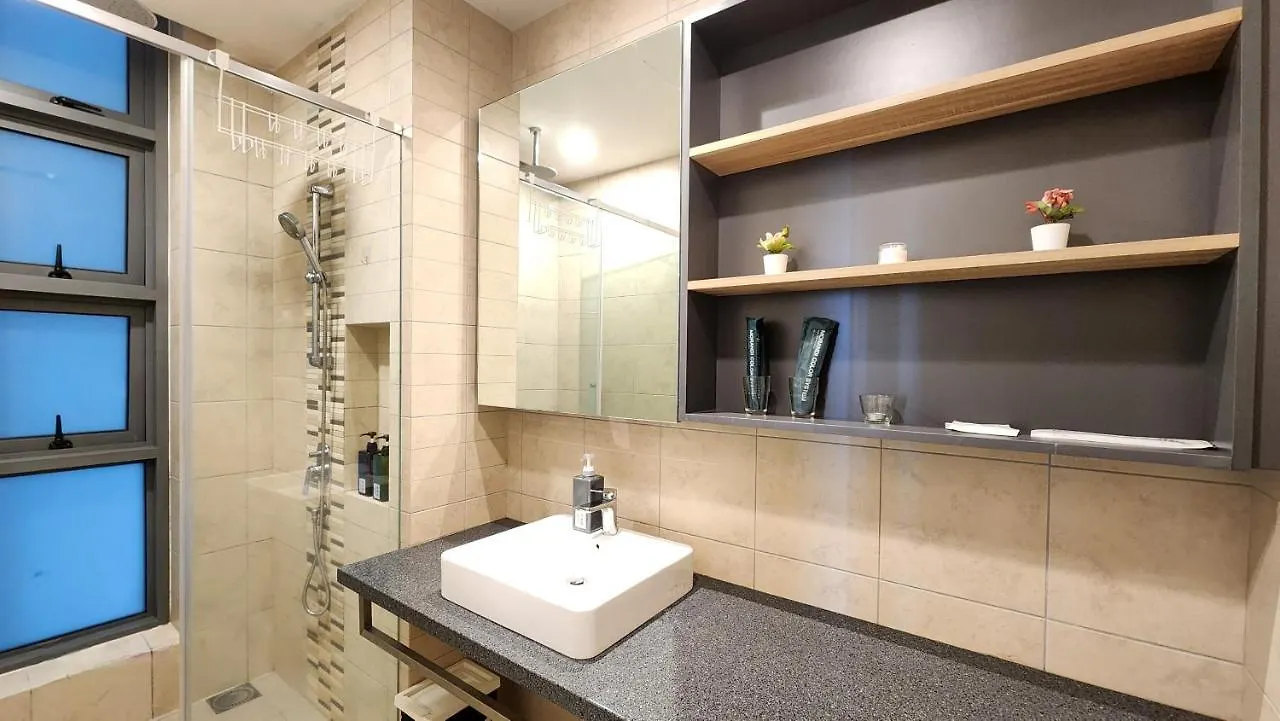公寓 Balcony Unit @ Robertson Residence 18F 吉隆坡